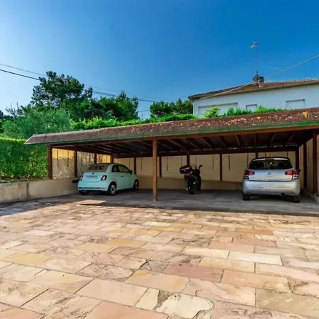 Luna Double On The Ground Floor Holiday home Fabriano