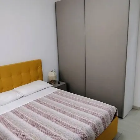 Luna Double On The Ground Floor Holiday home Fabriano